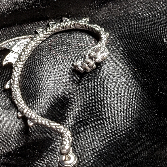 Dragon Ear cuff - Picture 2 of 3